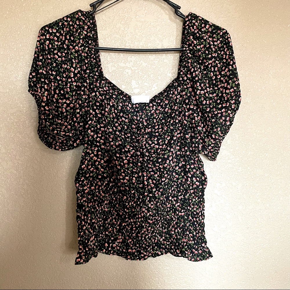 Floral shirred crop top with puff sleeves